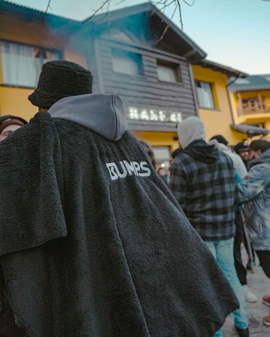 Fogón nocturno — Bumps Breaks